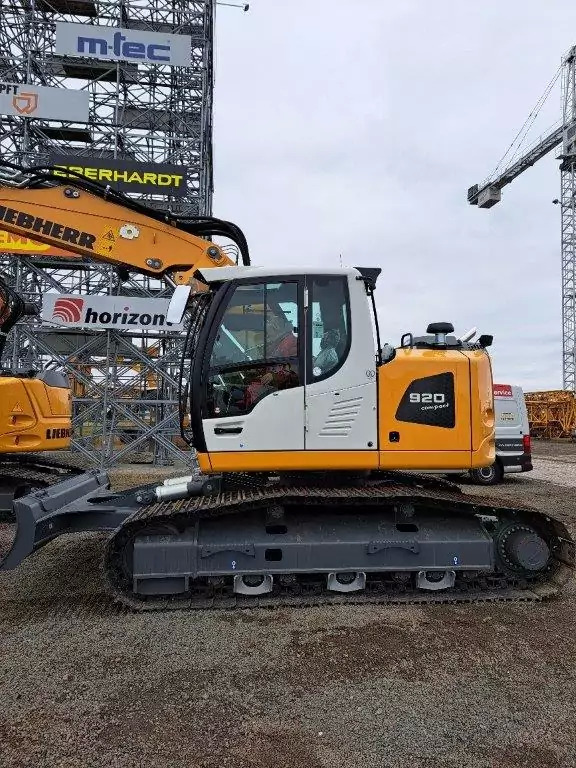 2023 Liebherr R 920 Compact G6.1-D Litronic - Excavadora de cadenas: foto 1 2023 Liebherr R 920 Compact G6.1-D Litronic - Excavadora de cadenas: foto 1