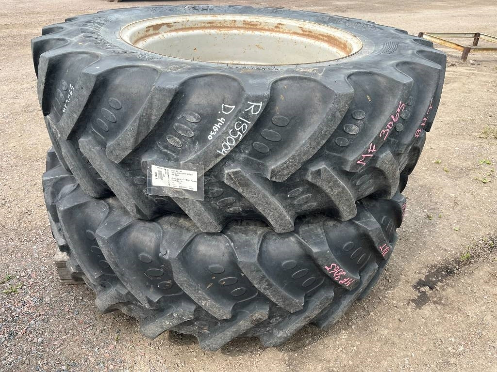 BKT 420/85R34 till MF 3060 3070 3050 - Neumático para Maquinaria agrícola: foto 1 BKT 420/85R34 till MF 3060 3070 3050 - Neumático para Maquinaria agrícola: foto 1