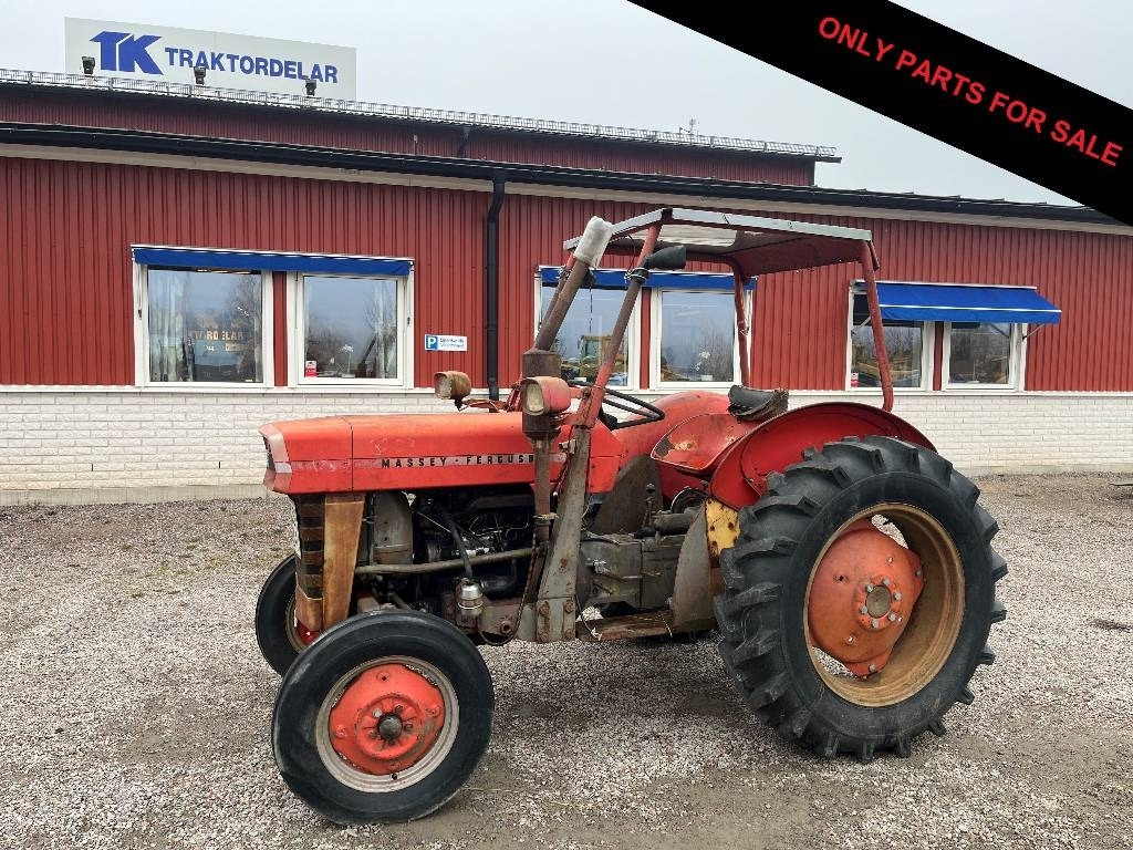Massey Ferguson 130 Dismantled. Only specific spare parts - Tractor: foto 1 Massey Ferguson 130 Dismantled. Only specific spare parts - Tractor: foto 1