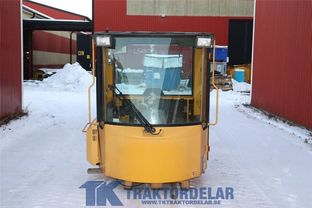Volvo L50 C - Cabina para Maquinaria de construcción: foto 1 Volvo L50 C - Cabina para Maquinaria de construcción: foto 1
