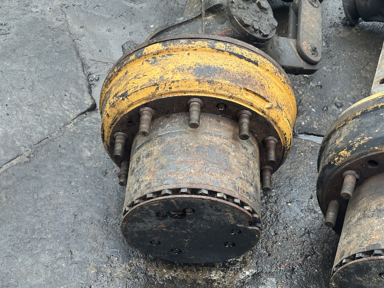 Atlas 1604 KZW Oś Przednia Most Przedni Zwolnica Zwrotnica Obudowa Pochwa Siłowniki CZĘŚCI - Mangueta para Maquinaria agrícola: foto 5 Atlas 1604 KZW Oś Przednia Most Przedni Zwolnica Zwrotnica Obudowa Pochwa Siłowniki CZĘŚCI - Mangueta para Maquinaria agrícola: foto 5