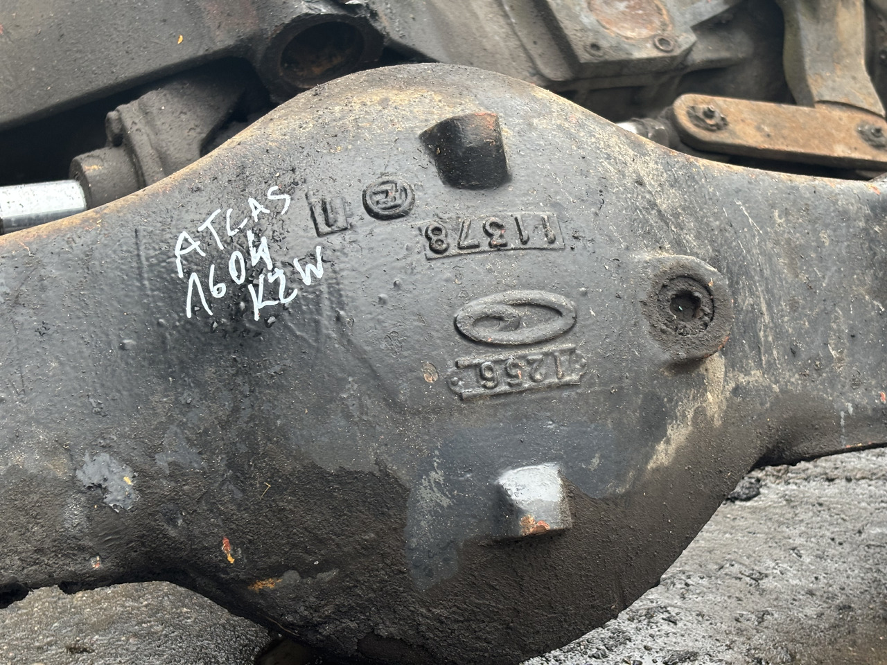 Atlas 1604 KZW Oś Tylnia Most Tylni Zwolnica Zwrotnica Obudowa Pochwa Układ Planetarny CZĘŚCI - Mangueta para Maquinaria agrícola: foto 3 Atlas 1604 KZW Oś Tylnia Most Tylni Zwolnica Zwrotnica Obudowa Pochwa Układ Planetarny CZĘŚCI - Mangueta para Maquinaria agrícola: foto 3