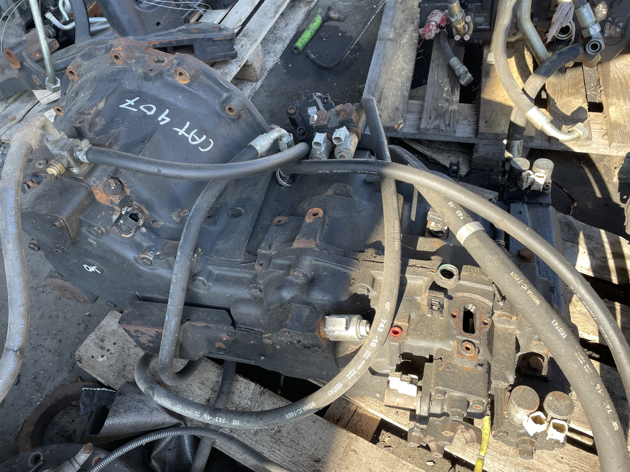 CAT CAterpillar TH407 - skrzynia biegów - Caja de cambios para Maquinaria agrícola: foto 1 CAT CAterpillar TH407 - skrzynia biegów - Caja de cambios para Maquinaria agrícola: foto 1