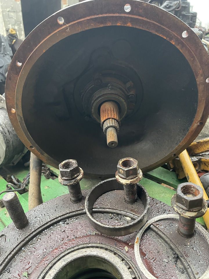 CAT Caterpillar 414E 416E 422E 428E - skrzynia biegów kompletna 271-2408 - Caja de cambios para Maquinaria agrícola: foto 2 CAT Caterpillar 414E 416E 422E 428E - skrzynia biegów kompletna 271-2408 - Caja de cambios para Maquinaria agrícola: foto 2