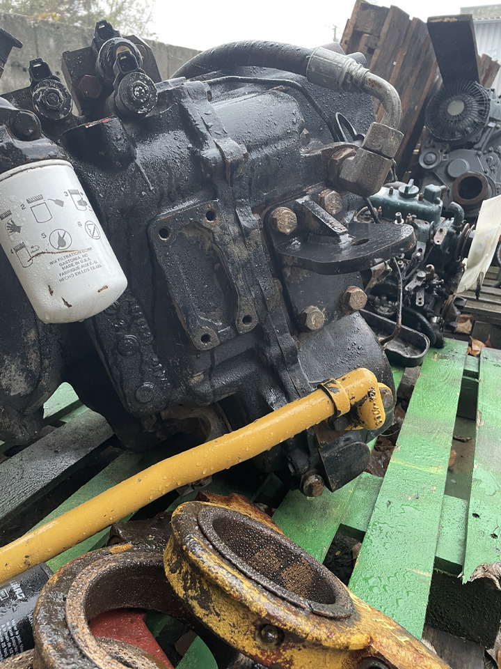 CAT Caterpillar 414E 416E 422E 428E - skrzynia biegów kompletna 271-2408 - Caja de cambios para Maquinaria agrícola: foto 3 CAT Caterpillar 414E 416E 422E 428E - skrzynia biegów kompletna 271-2408 - Caja de cambios para Maquinaria agrícola: foto 3