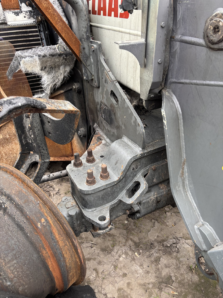 CLAAS Scorpion 7044 Koło Zamachowe Obudowa Koła Zamachowego - Volante de inercia para Maquinaria agrícola: foto 4 CLAAS Scorpion 7044 Koło Zamachowe Obudowa Koła Zamachowego - Volante de inercia para Maquinaria agrícola: foto 4