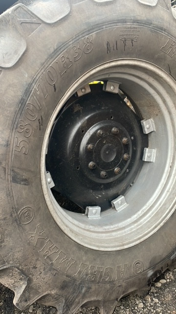 Case Felga 38" , case Felga 38 cali , 580/70 r38 - Llanta para Maquinaria agrícola: foto 3 Case Felga 38" , case Felga 38 cali , 580/70 r38 - Llanta para Maquinaria agrícola: foto 3