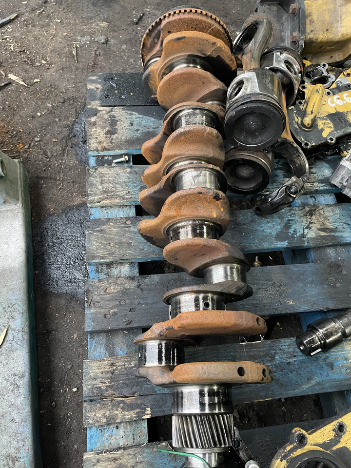 Caterpillar Cat Perkins 1106D C6.6 - wał korbowy 276-7387 ZZ90242 - Cigüeñal para Maquinaria agrícola: foto 1 Caterpillar Cat Perkins 1106D C6.6 - wał korbowy 276-7387 ZZ90242 - Cigüeñal para Maquinaria agrícola: foto 1