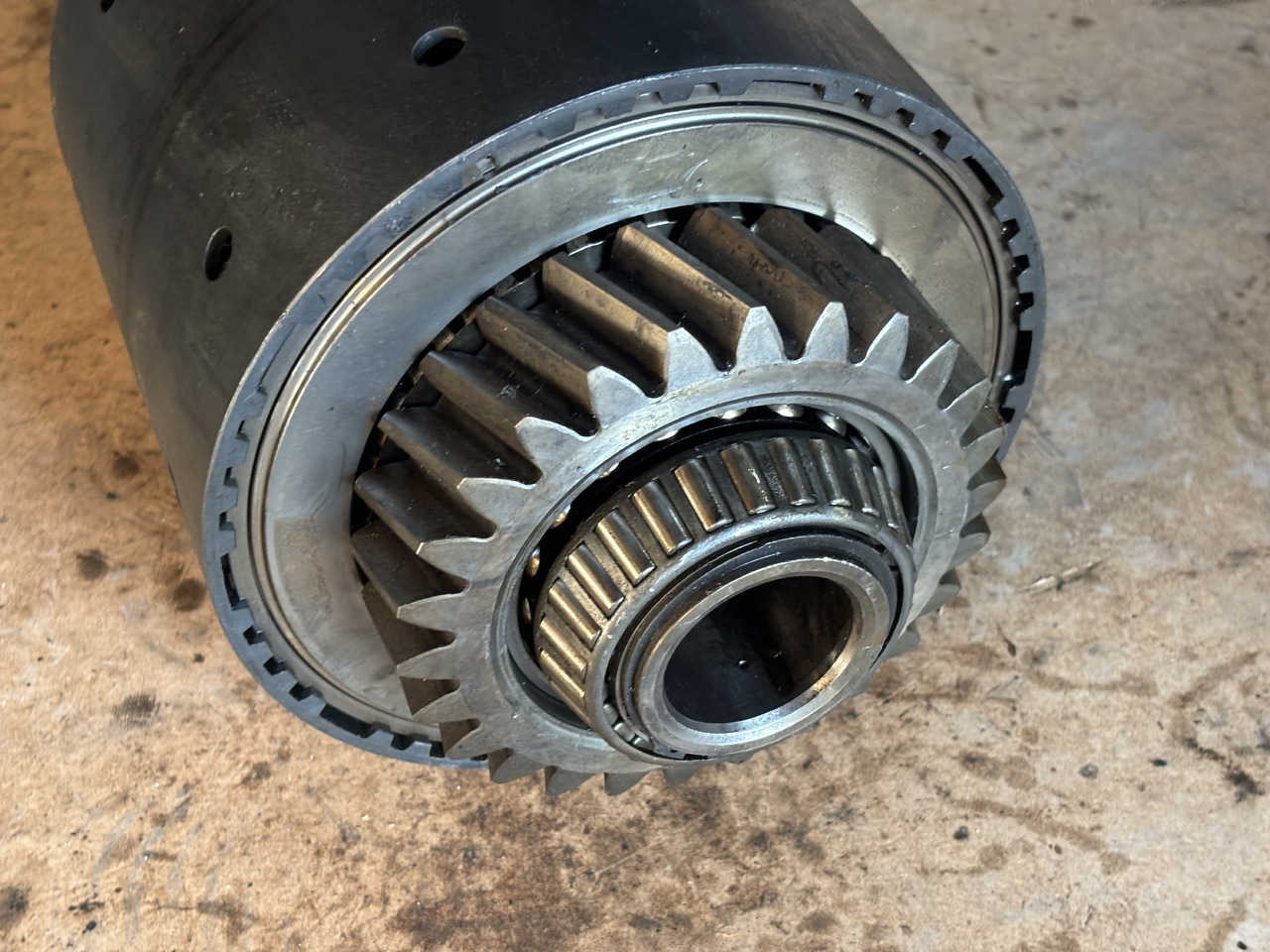 Claas AXION 830 CMATIC Dzwon Sprzęgła Koło Zębate 0011658820 0011658740 0011658920 - Embrague y piezas para Maquinaria agrícola: foto 2 Claas AXION 830 CMATIC Dzwon Sprzęgła Koło Zębate 0011658820 0011658740 0011658920 - Embrague y piezas para Maquinaria agrícola: foto 2