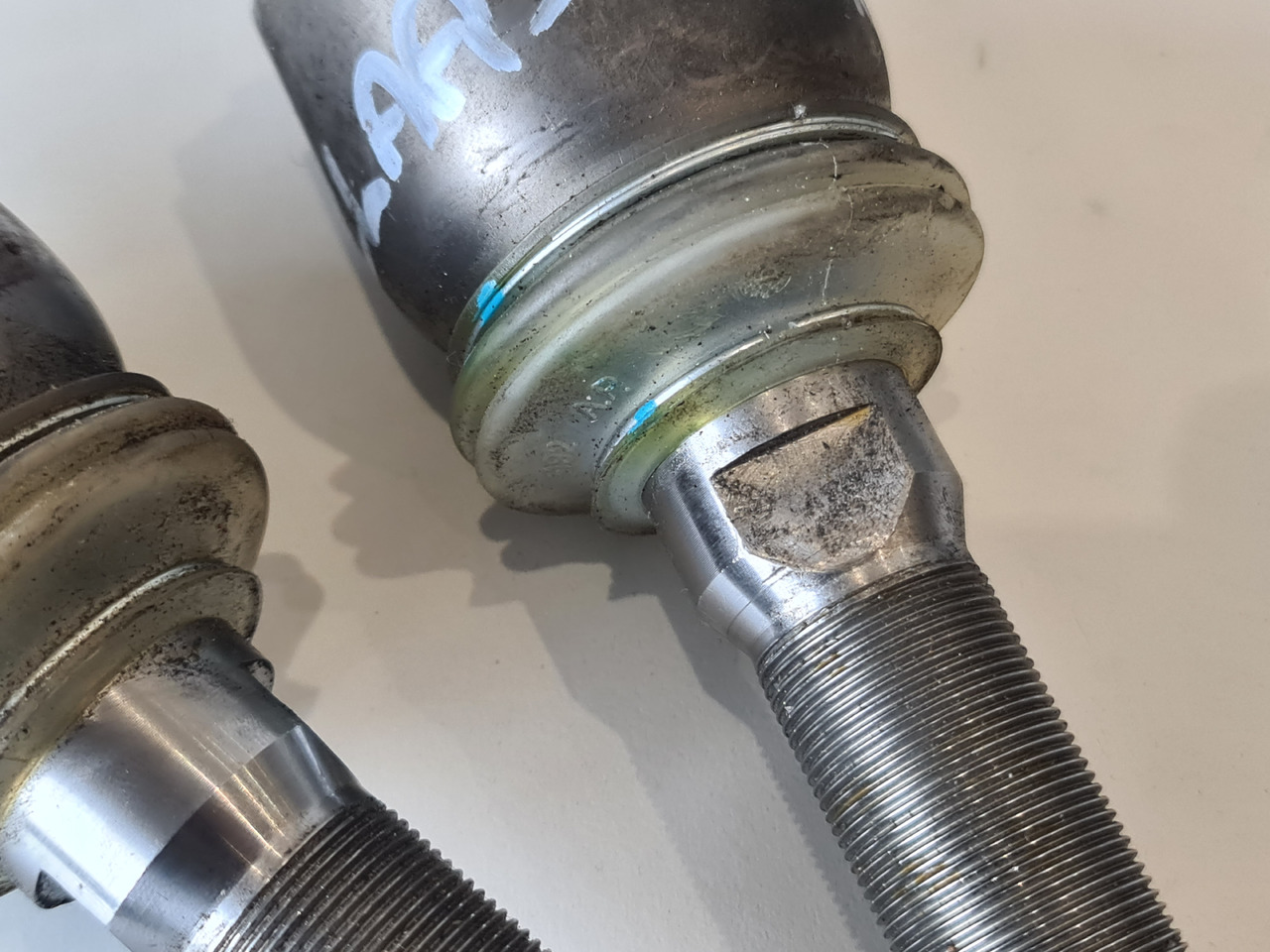 Claas Axion Przegub Kulkowy - Barra de acoplamiento para Maquinaria agrícola: foto 3 Claas Axion Przegub Kulkowy - Barra de acoplamiento para Maquinaria agrícola: foto 3