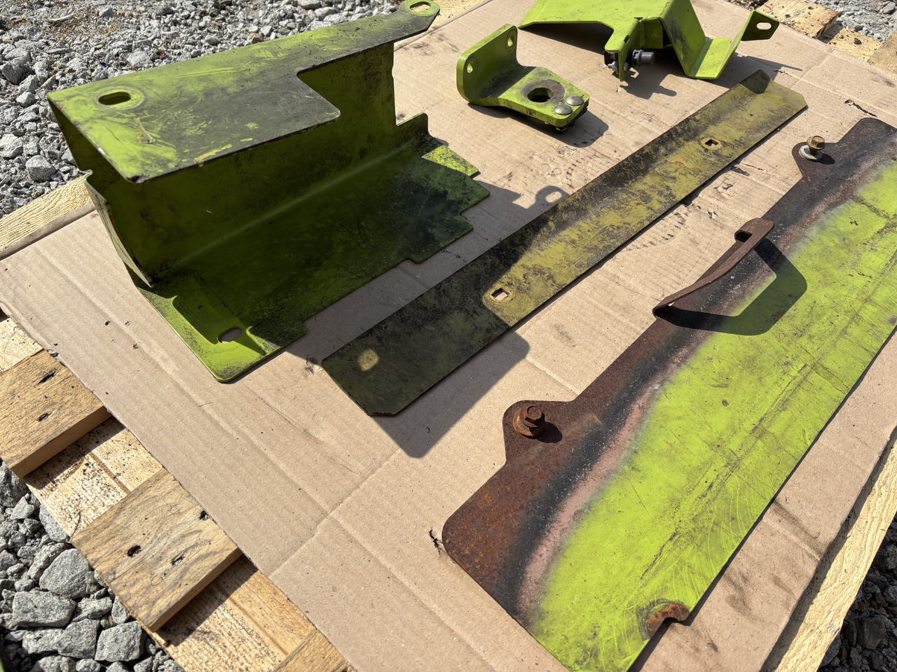 Claas Jaguar 970 - obudowy metalowe - Aerodinámica/ Spoiler para Cosechadora de granos: foto 2 Claas Jaguar 970 - obudowy metalowe - Aerodinámica/ Spoiler para Cosechadora de granos: foto 2