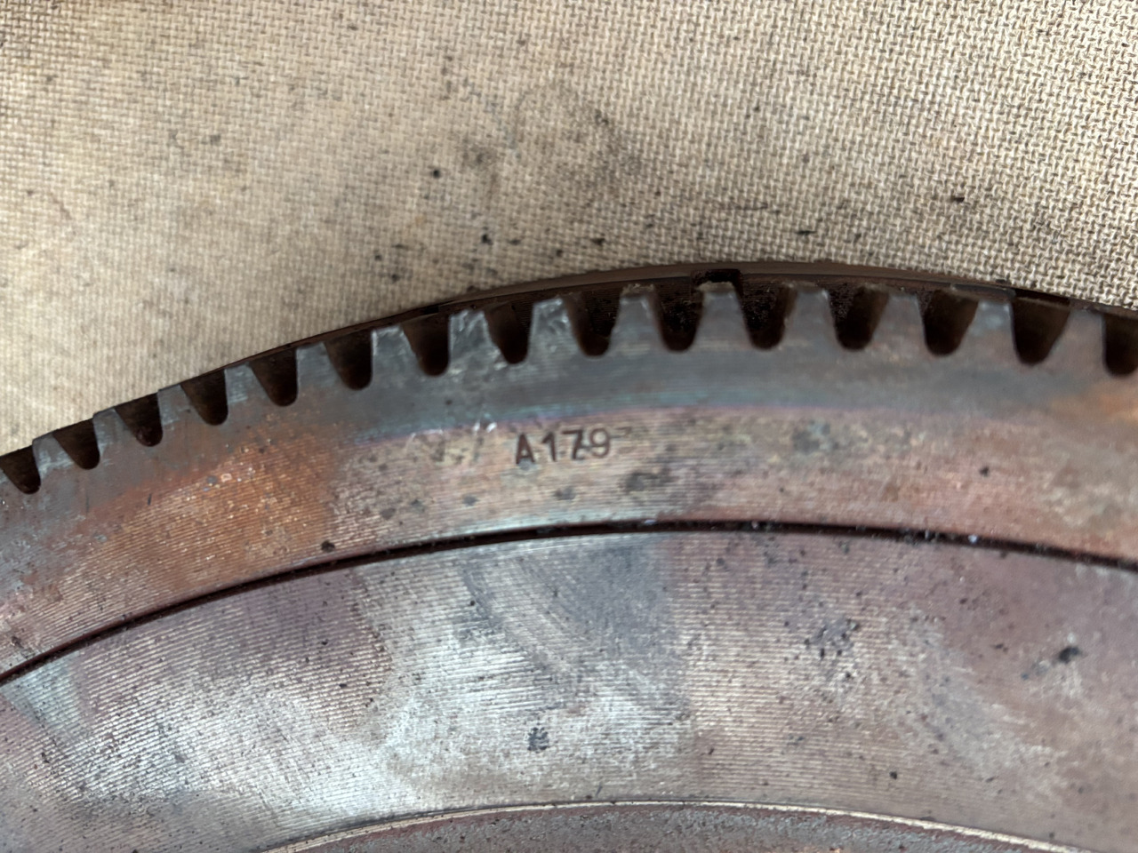 Claas Jaguar Lexion Koło Zamachowe OM502LA 4570320801 - Volante de inercia para Maquinaria agrícola: foto 2 Claas Jaguar Lexion Koło Zamachowe OM502LA 4570320801 - Volante de inercia para Maquinaria agrícola: foto 2