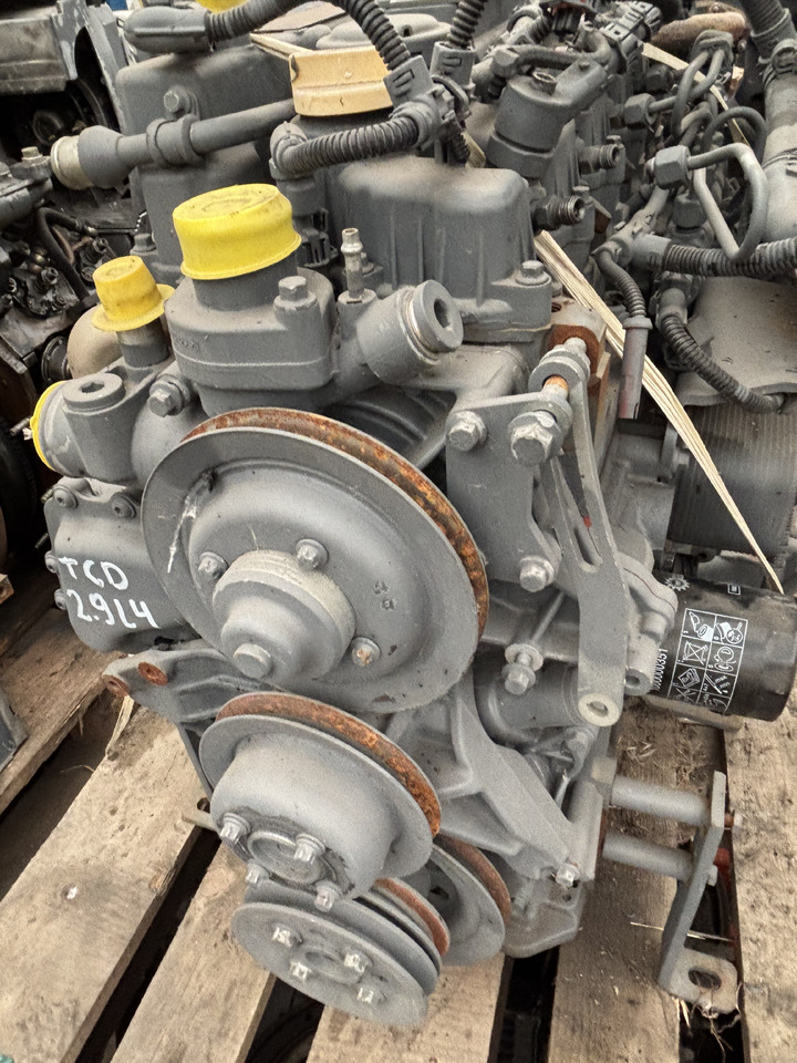 DEUTZ TD2.9L4-C4DI55C TD 2.9 L4 C4DI55C Silnik Kompletny - Motor para Maquinaria de construcción: foto 4 DEUTZ TD2.9L4-C4DI55C TD 2.9 L4 C4DI55C Silnik Kompletny - Motor para Maquinaria de construcción: foto 4