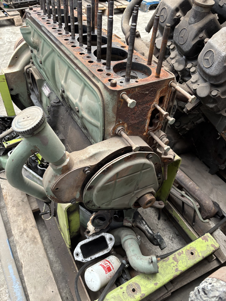 Daimler Benz Mercedes OM352 352.900 Silnik Części Blok - Motor y piezas para Maquinaria agrícola: foto 4 Daimler Benz Mercedes OM352 352.900 Silnik Części Blok - Motor y piezas para Maquinaria agrícola: foto 4