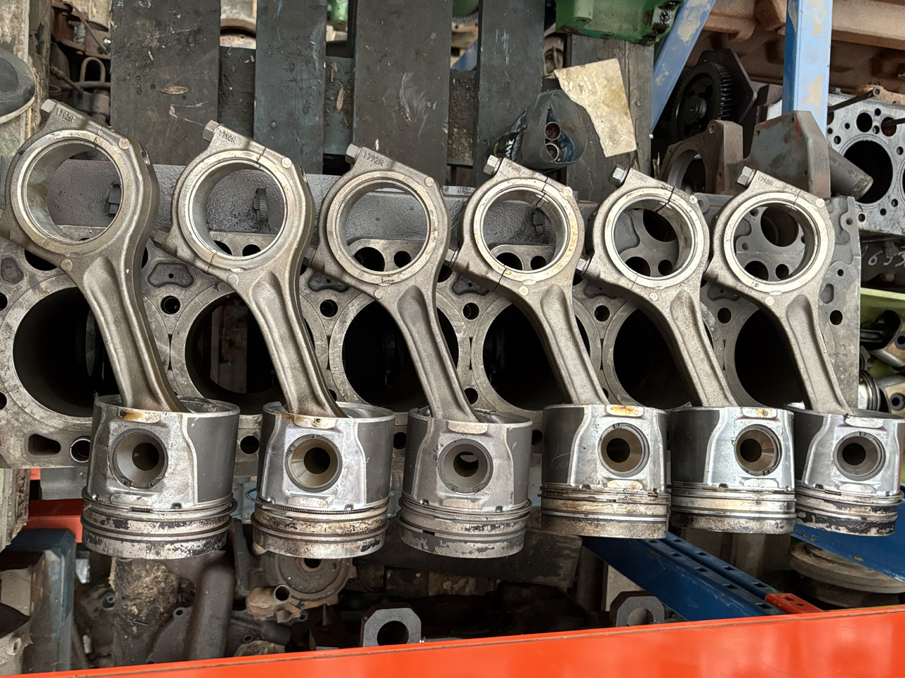 Deutz 04901791 Korbowód Korbowody 1792R - Biela para Maquinaria de construcción: foto 1 Deutz 04901791 Korbowód Korbowody 1792R - Biela para Maquinaria de construcción: foto 1