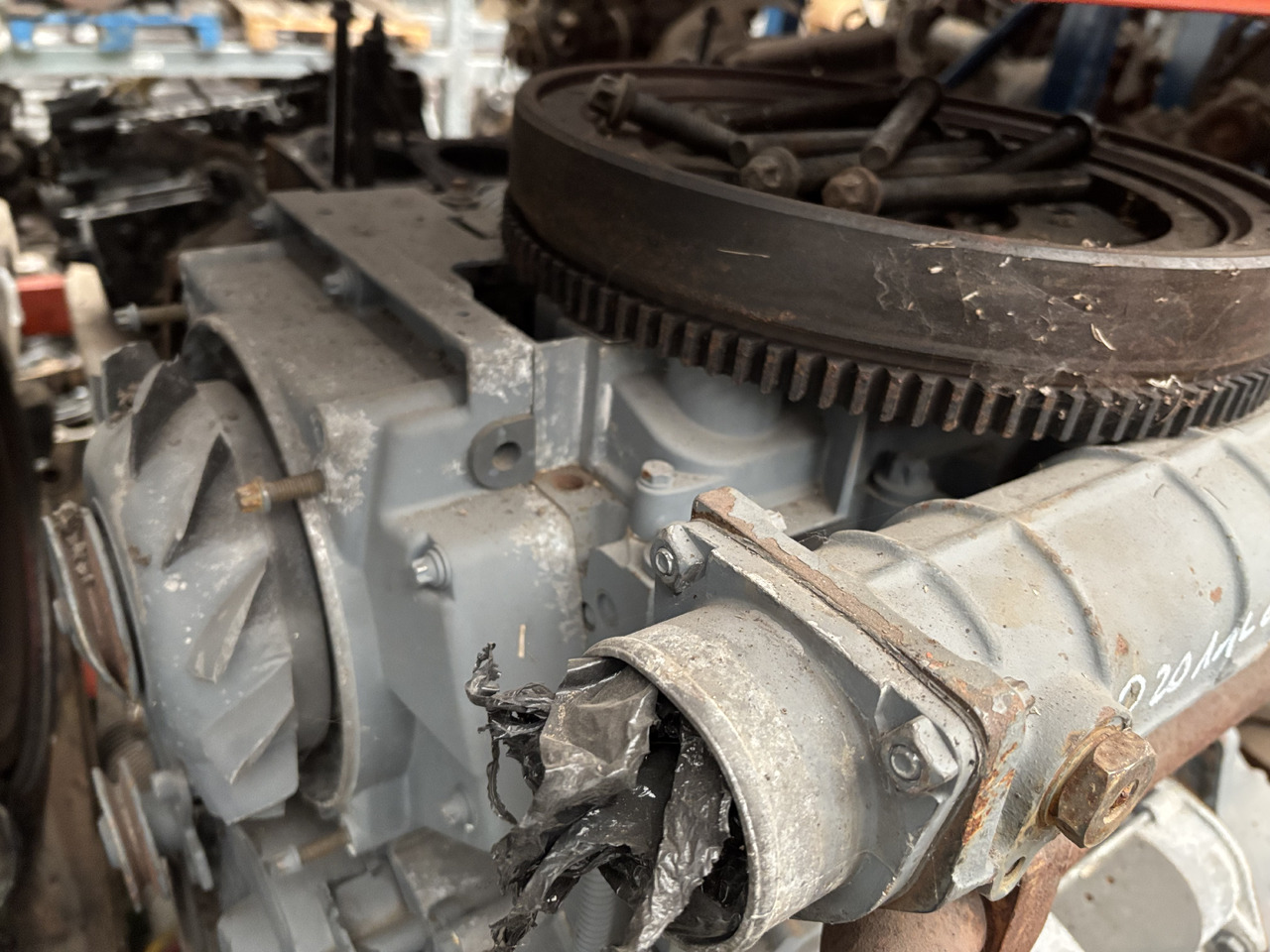 Deutz D2011L03 D 2011 L 03 36 kW (49,0 KM) Silnik Blok CZĘŚCI - Motor y piezas para Maquinaria de construcción: foto 3 Deutz D2011L03 D 2011 L 03 36 kW (49,0 KM) Silnik Blok CZĘŚCI - Motor y piezas para Maquinaria de construcción: foto 3