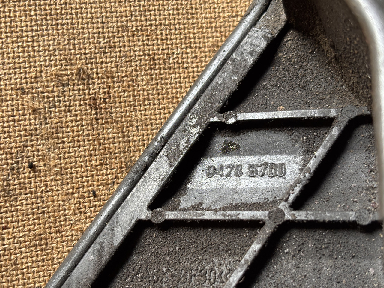 Deutz TD2011 D2011 D2011L04W Obudowa Rozrządu 04286700 - Motor y piezas: foto 2 Deutz TD2011 D2011 D2011L04W Obudowa Rozrządu 04286700 - Motor y piezas: foto 2