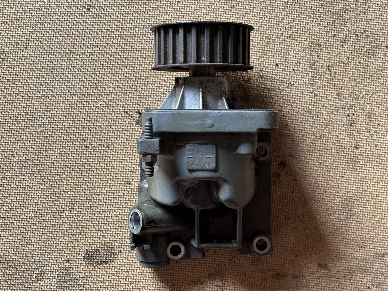 Deutz TD2011 D2011 D2011L04W Pompa Oleju SHW2478 04300504 - Cárter de aceite: foto 2 Deutz TD2011 D2011 D2011L04W Pompa Oleju SHW2478 04300504 - Cárter de aceite: foto 2