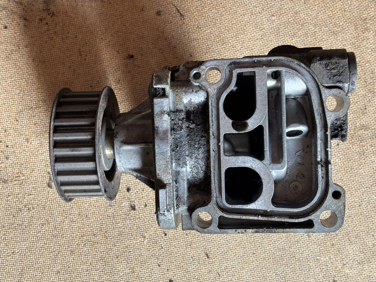 Deutz TD2011 D2011 D2011L04W Pompa Oleju SHW2478 04300504 - Cárter de aceite: foto 3 Deutz TD2011 D2011 D2011L04W Pompa Oleju SHW2478 04300504 - Cárter de aceite: foto 3