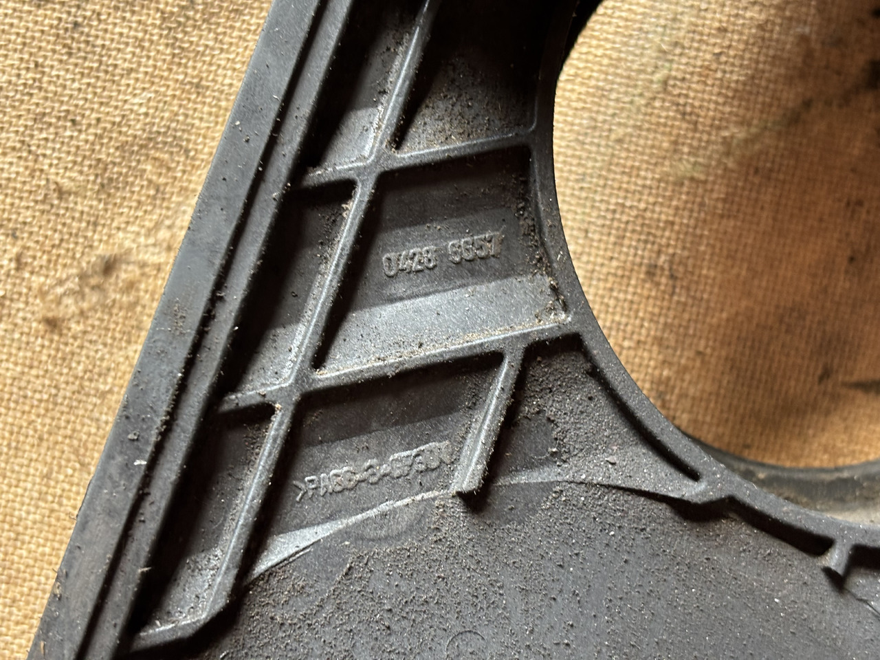 Deutz TD2011 D2011 D2011L04W Przednia Osłona Silnika 04286657 - Motor y piezas: foto 3 Deutz TD2011 D2011 D2011L04W Przednia Osłona Silnika 04286657 - Motor y piezas: foto 3