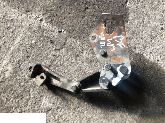 Deutz bf4m2012 - Napinacz Alternatora - Alternador para Maquinaria agrícola: foto 1 Deutz bf4m2012 - Napinacz Alternatora - Alternador para Maquinaria agrícola: foto 1