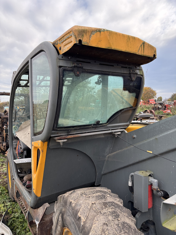 Dieci 185 - Ładowarka Teleskopowa - Kabina Szyba Dach - Ventana y piezas para Manipulador telescópico: foto 2 Dieci 185 - Ładowarka Teleskopowa - Kabina Szyba Dach - Ventana y piezas para Manipulador telescópico: foto 2