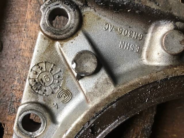 Ford TW Ford fonn-6015-DA - Obudowa Rozrządu - Motor y piezas para Maquinaria agrícola: foto 2 Ford TW Ford fonn-6015-DA - Obudowa Rozrządu - Motor y piezas para Maquinaria agrícola: foto 2