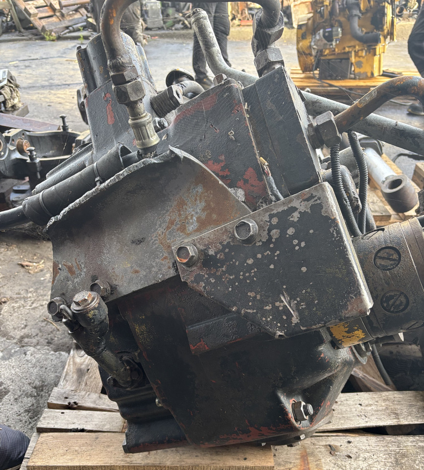 HANOMAG 422 Skrzynia Biegów do ładowarki kołowej HANOMAG 55 D - Caja de cambios para Maquinaria agrícola: foto 5 HANOMAG 422 Skrzynia Biegów do ładowarki kołowej HANOMAG 55 D - Caja de cambios para Maquinaria agrícola: foto 5