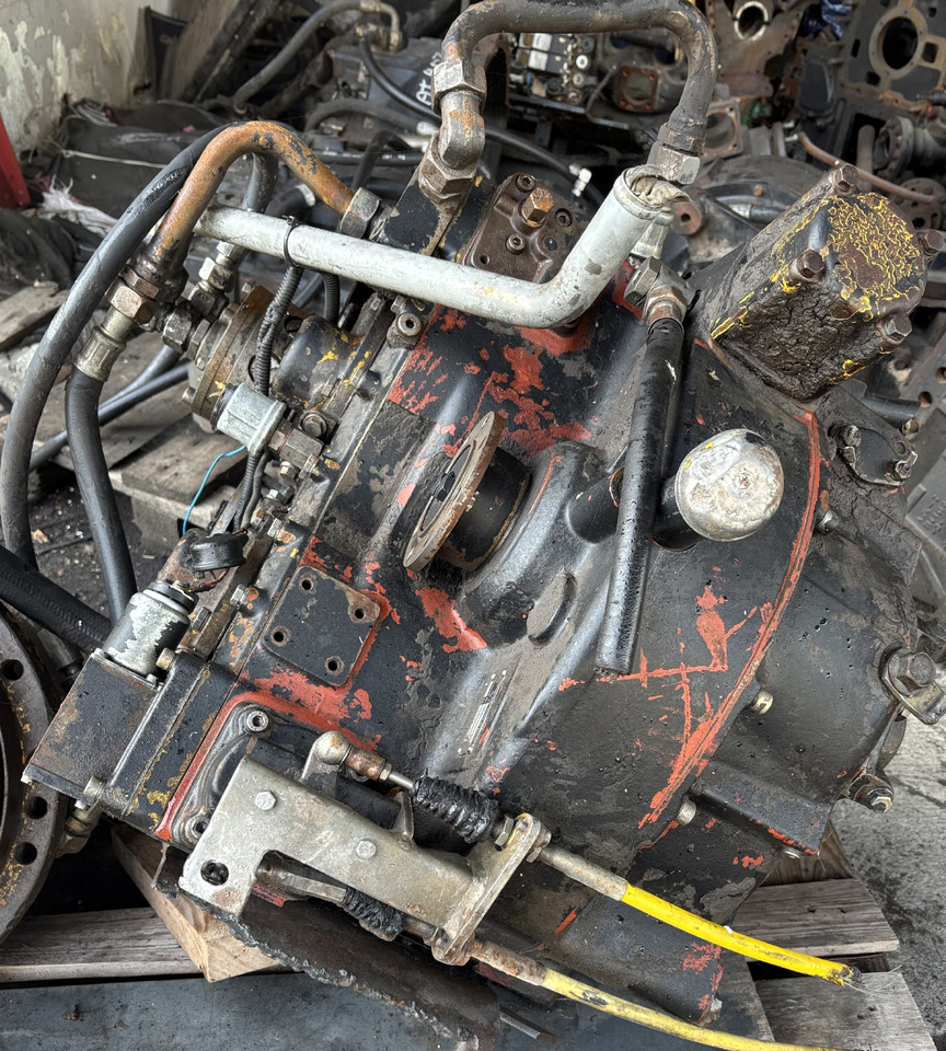 HANOMAG 422 Skrzynia Biegów do ładowarki kołowej HANOMAG 55 D - Caja de cambios para Maquinaria agrícola: foto 3 HANOMAG 422 Skrzynia Biegów do ładowarki kołowej HANOMAG 55 D - Caja de cambios para Maquinaria agrícola: foto 3