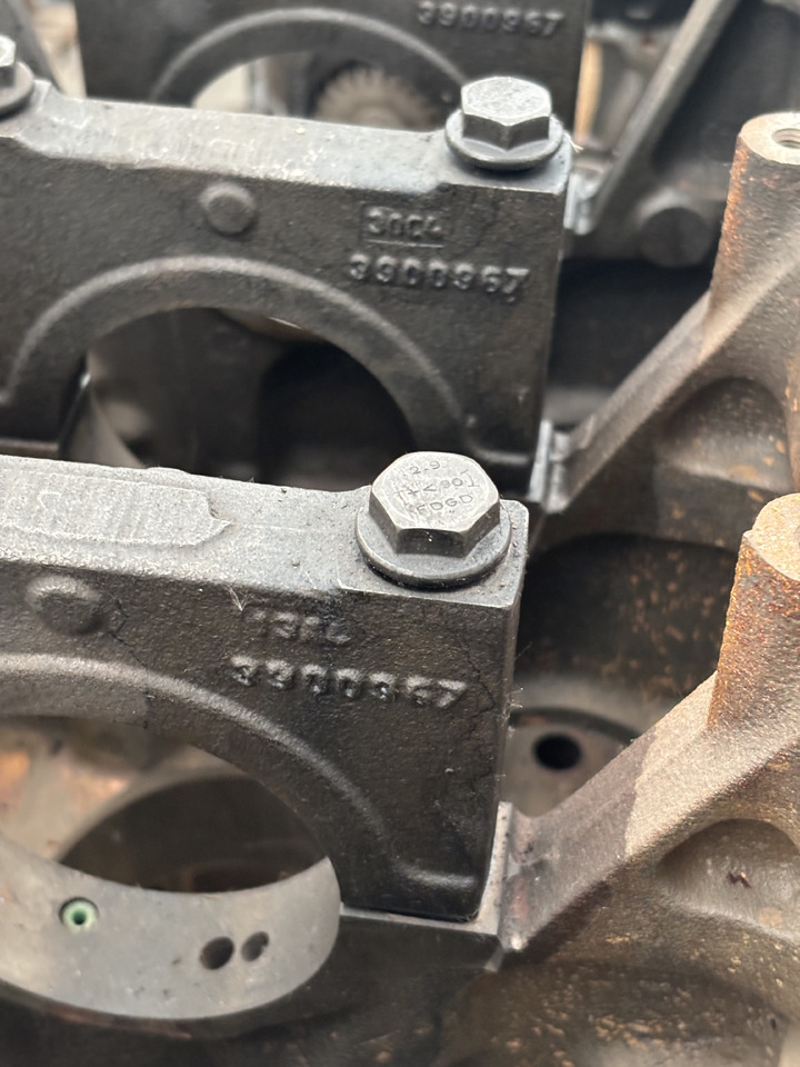 IVECO 91-04-032 9104032 Blok Silnika 03D04 - Bloque de cilindros para Maquinaria agrícola: foto 3 IVECO 91-04-032 9104032 Blok Silnika 03D04 - Bloque de cilindros para Maquinaria agrícola: foto 3