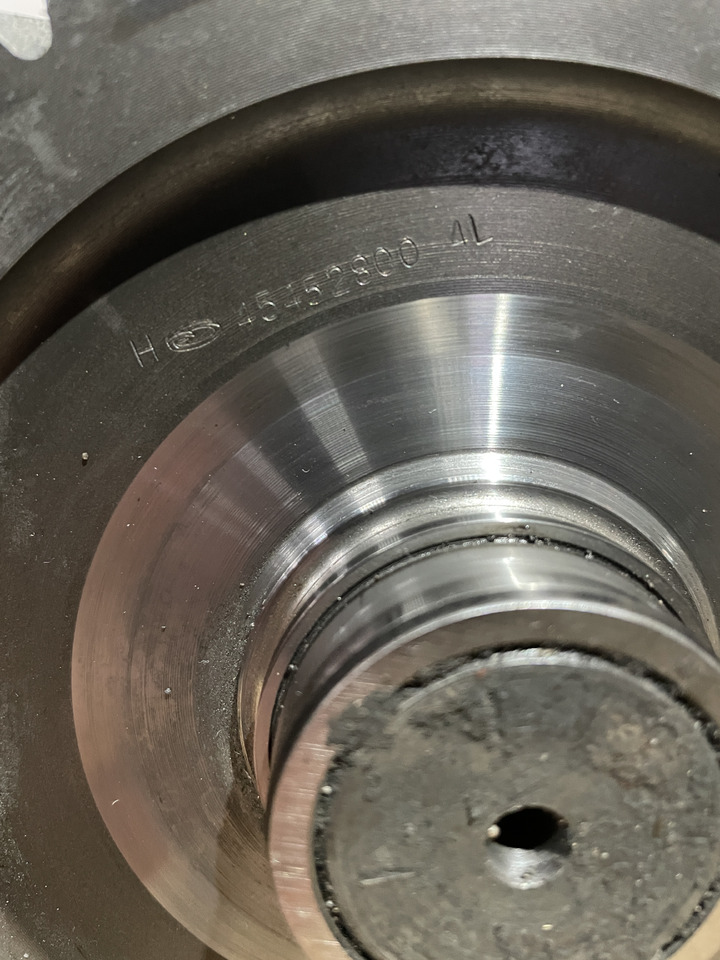 JCB Fastrac - kosz skrzyni biegów - Caja de cambios y piezas para Tractor: foto 1 JCB Fastrac - kosz skrzyni biegów - Caja de cambios y piezas para Tractor: foto 1