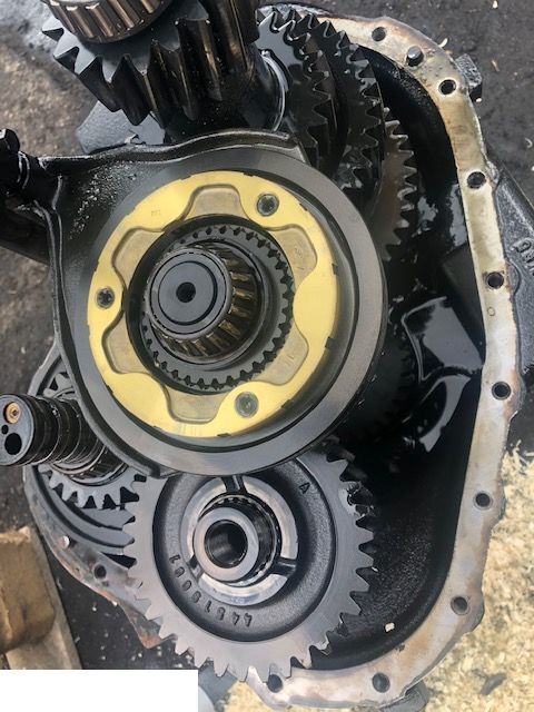 JCB - Skrzynia International Ratio 1:2 - Caja de cambios para Maquinaria agrícola: foto 5 JCB - Skrzynia International Ratio 1:2 - Caja de cambios para Maquinaria agrícola: foto 5