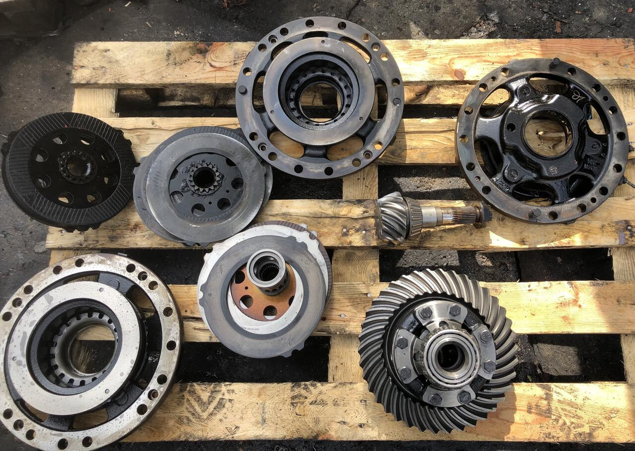 JCB- mechanizm róźnicowy wałek zwolnica zwrotnica JCB 541-531 - Transmisión para Maquinaria de construcción: foto 1 JCB- mechanizm róźnicowy wałek zwolnica zwrotnica JCB 541-531 - Transmisión para Maquinaria de construcción: foto 1