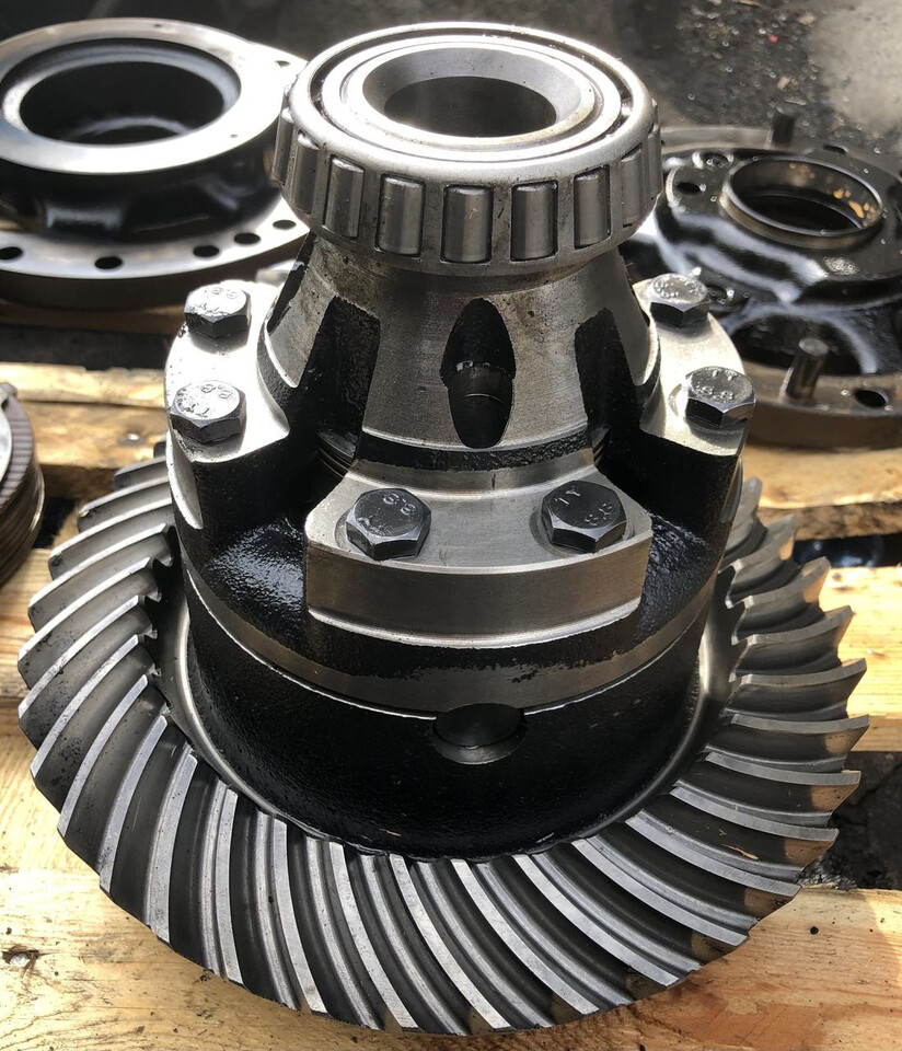 JCB- mechanizm róźnicowy wałek zwolnica zwrotnica JCB 541-531 - Transmisión para Maquinaria de construcción: foto 2 JCB- mechanizm róźnicowy wałek zwolnica zwrotnica JCB 541-531 - Transmisión para Maquinaria de construcción: foto 2