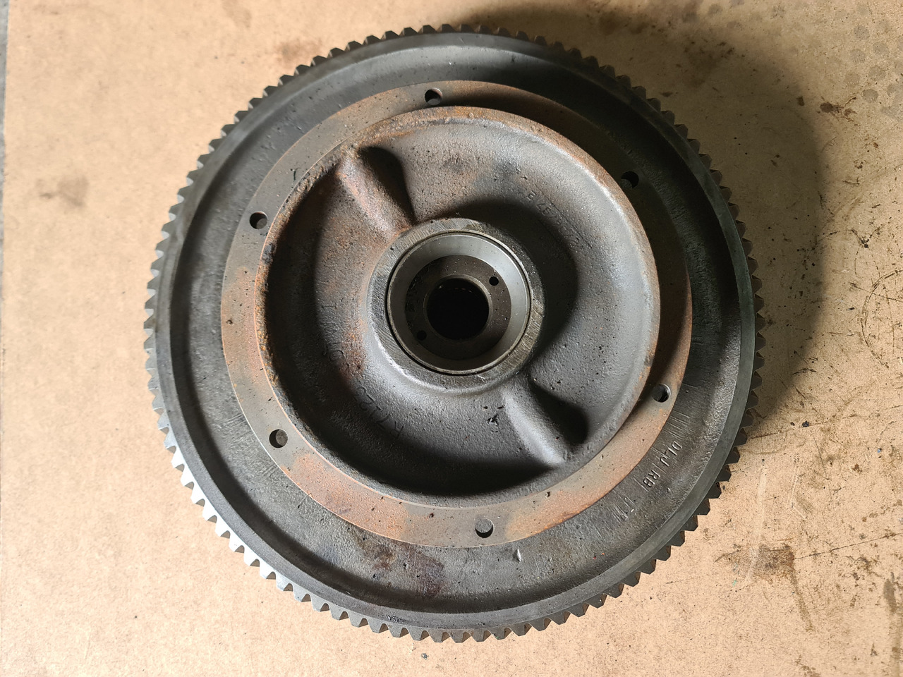 John Deere 4650, 4850 Bęben Sprzęgła WOM Sprzęgło Bieg R70932 AR95409 R71231 - Embrague y piezas para Maquinaria agrícola: foto 1 John Deere 4650, 4850 Bęben Sprzęgła WOM Sprzęgło Bieg R70932 AR95409 R71231 - Embrague y piezas para Maquinaria agrícola: foto 1