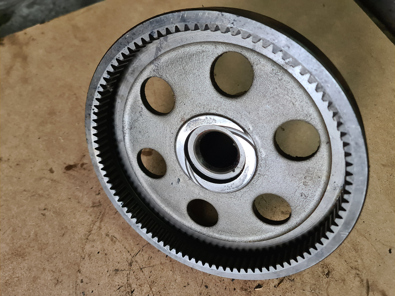 John Deere 4650, 4850 Wał Wejściowy z Przekładnią R70848 - Palier para Maquinaria agrícola: foto 4 John Deere 4650, 4850 Wał Wejściowy z Przekładnią R70848 - Palier para Maquinaria agrícola: foto 4