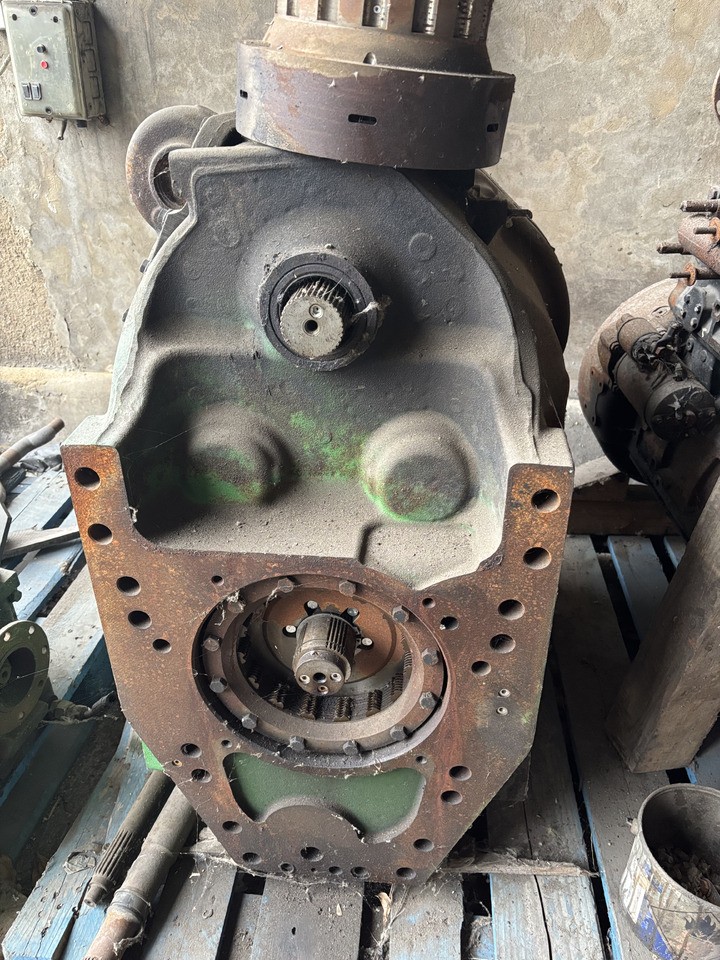 John Deere 51 E23 AutoPower Skrzynia Biegów Obudowa Wał Tryb Sprzęgło CZĘŚCI R544229 R544230 - Caja de cambios para Maquinaria agrícola: foto 1 John Deere 51 E23 AutoPower Skrzynia Biegów Obudowa Wał Tryb Sprzęgło CZĘŚCI R544229 R544230 - Caja de cambios para Maquinaria agrícola: foto 1