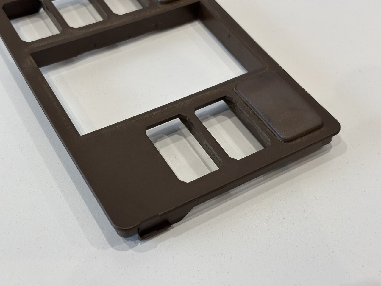 John Deere 6110 6210 Płytka Obudowa Ramka L113568 - Cabina e interior para Maquinaria agrícola: foto 3 John Deere 6110 6210 Płytka Obudowa Ramka L113568 - Cabina e interior para Maquinaria agrícola: foto 3