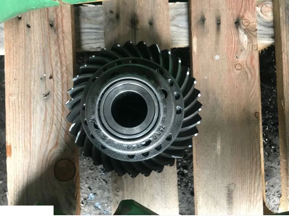 John Deere 6620 6630 6820 6830 6920 - Koło Talerzowe Wałek Atakujący 14x31 - Transmisión para Maquinaria agrícola: foto 1 John Deere 6620 6630 6820 6830 6920 - Koło Talerzowe Wałek Atakujący 14x31 - Transmisión para Maquinaria agrícola: foto 1