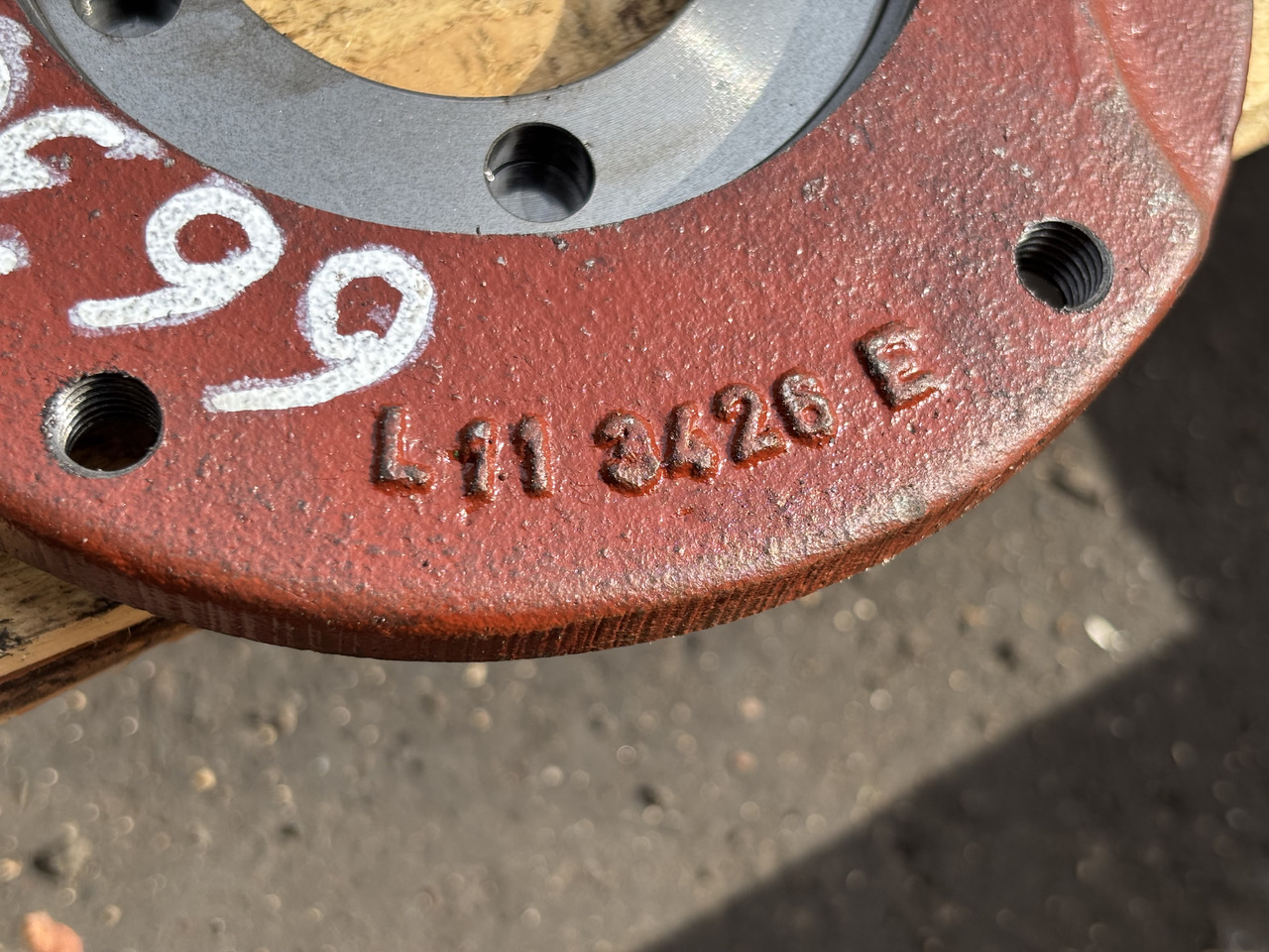 John Deere 6630 Obudowa Łożyska L113426   L215099 - Piezas del tren de rodaje para Maquinaria agrícola: foto 1 John Deere 6630 Obudowa Łożyska L113426   L215099 - Piezas del tren de rodaje para Maquinaria agrícola: foto 1