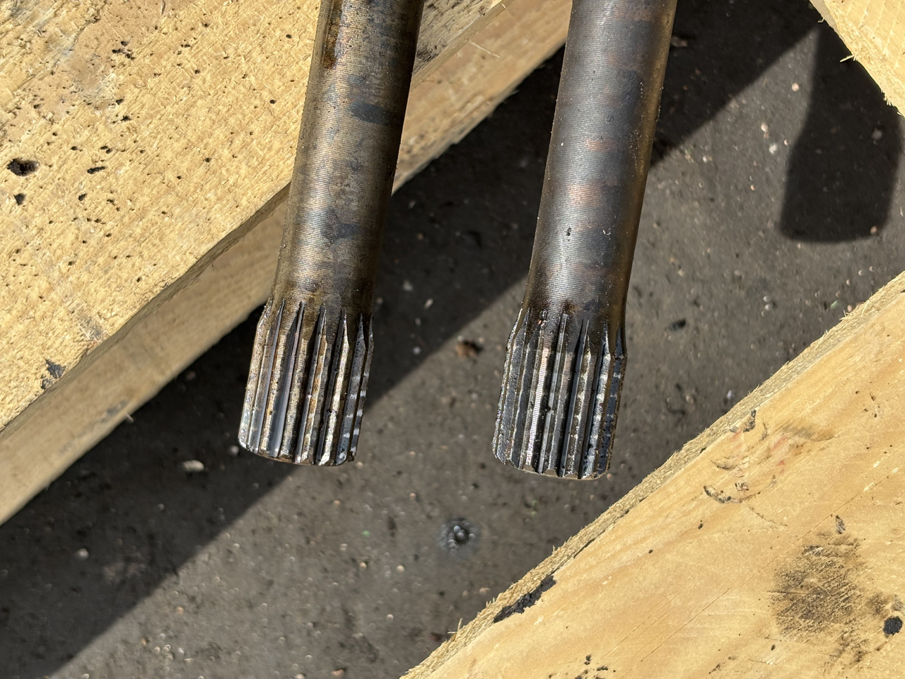 John Deere 6630 Wał Napędowy L76571 L76924 - Palier para Maquinaria agrícola: foto 3 John Deere 6630 Wał Napędowy L76571 L76924 - Palier para Maquinaria agrícola: foto 3