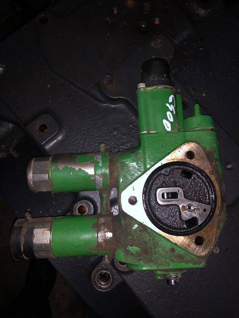 John Deere 6800 - Rozdzielacz - Válvula hidráulica para Maquinaria agrícola: foto 2 John Deere 6800 - Rozdzielacz - Válvula hidráulica para Maquinaria agrícola: foto 2