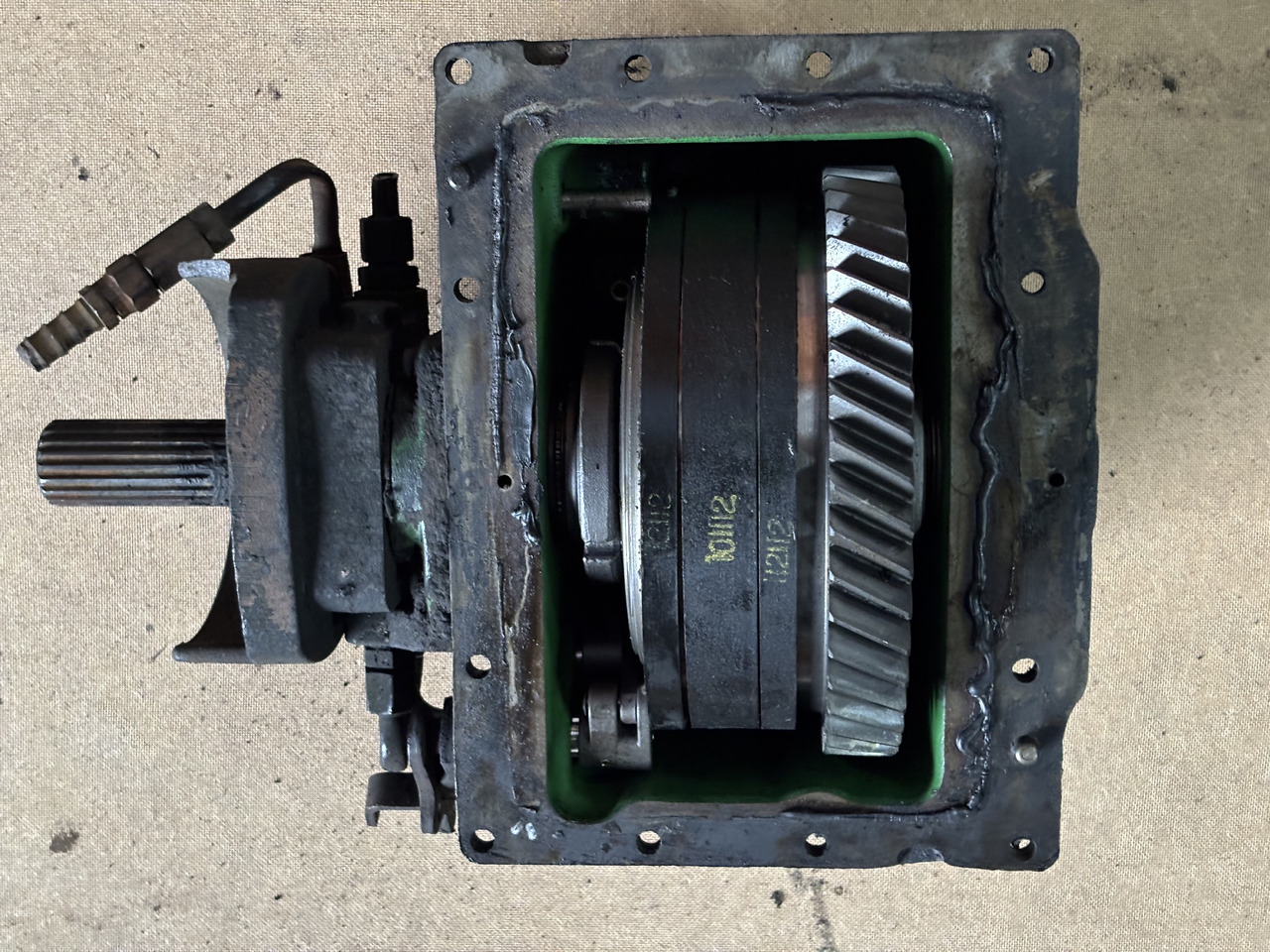 John Deere 6810 Przystawka Przedniego Napędu R134577 - Palier para Maquinaria agrícola: foto 1 John Deere 6810 Przystawka Przedniego Napędu R134577 - Palier para Maquinaria agrícola: foto 1