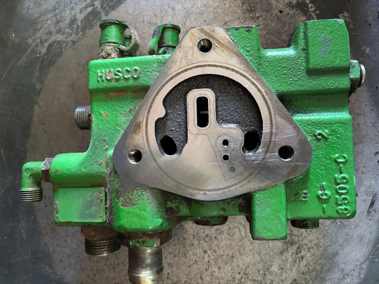 John Deere 6820 6920 Sekcja Rozdzielacza Zawór Priorytetowy AL153388 HUSCO 8505-C - Válvula hidráulica para Maquinaria agrícola: foto 1 John Deere 6820 6920 Sekcja Rozdzielacza Zawór Priorytetowy AL153388 HUSCO 8505-C - Válvula hidráulica para Maquinaria agrícola: foto 1