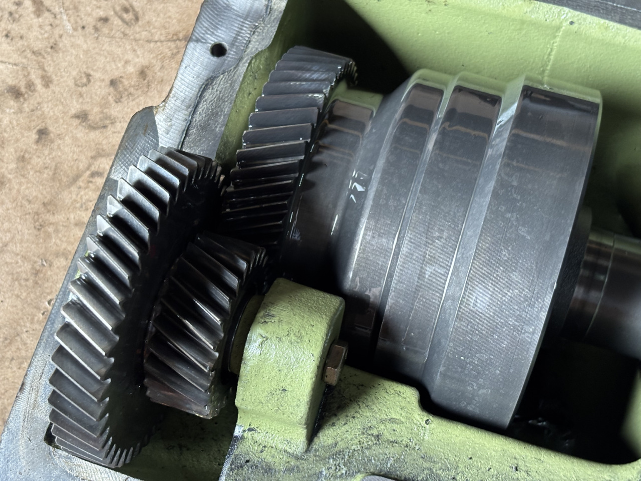 John Deere 6830 Przystawka Przedniego Napędu L170424 L170425 L171756 L170426 - Palier para Maquinaria agrícola: foto 3 John Deere 6830 Przystawka Przedniego Napędu L170424 L170425 L171756 L170426 - Palier para Maquinaria agrícola: foto 3