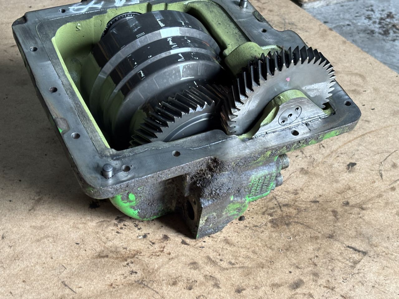 John Deere 6830 Przystawka Przedniego Napędu L170424 L170425 L171756 L170426 - Palier para Maquinaria agrícola: foto 5 John Deere 6830 Przystawka Przedniego Napędu L170424 L170425 L171756 L170426 - Palier para Maquinaria agrícola: foto 5