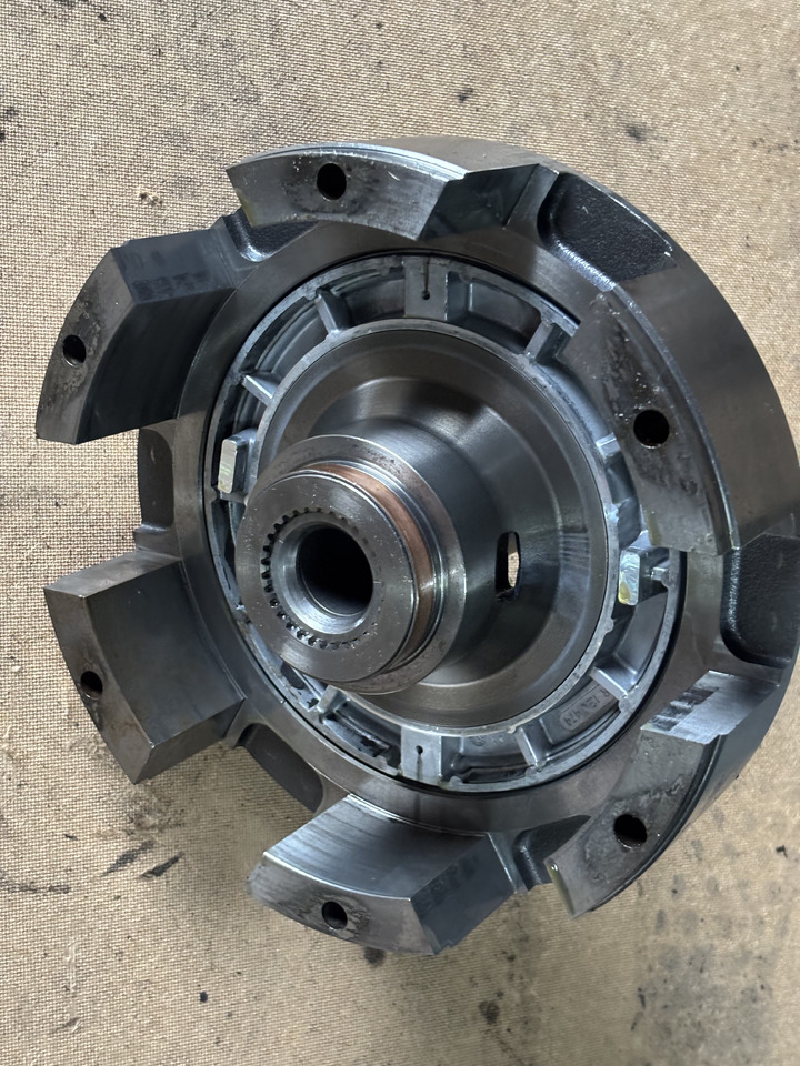 John Deere 6910 6910S Bęben Wałek Sprzęgłowy R95371 R109523 R220028 - Embrague y piezas para Tractor: foto 1 John Deere 6910 6910S Bęben Wałek Sprzęgłowy R95371 R109523 R220028 - Embrague y piezas para Tractor: foto 1