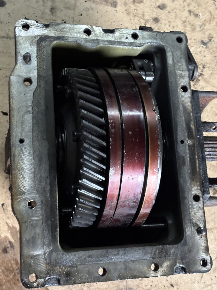 John Deere 6930 7210 7600 7800 Przystawka Przedniego Napędu RE69641 R134578 - Palier para Maquinaria agrícola: foto 4 John Deere 6930 7210 7600 7800 Przystawka Przedniego Napędu RE69641 R134578 - Palier para Maquinaria agrícola: foto 4