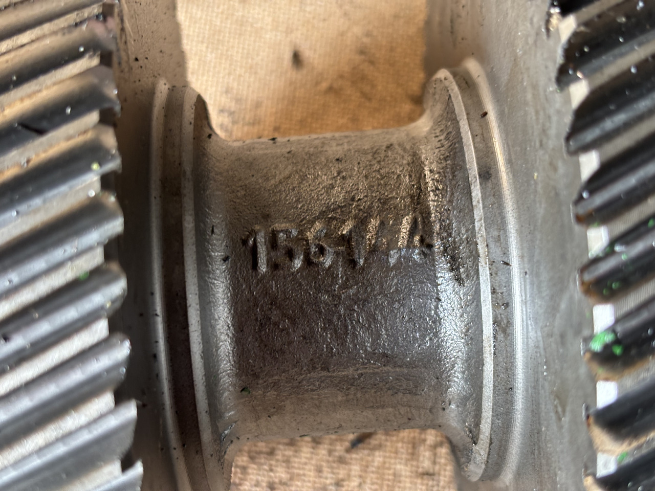 John Deere 7220 7320 Wał L115869 L156144 - Palier para Maquinaria agrícola: foto 2 John Deere 7220 7320 Wał L115869 L156144 - Palier para Maquinaria agrícola: foto 2