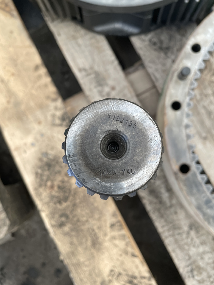 John Deere 8110 8120 8210 8230 8330 8430 - półoś granat R193155 R314670 R328178 - Palier para Maquinaria agrícola: foto 2 John Deere 8110 8120 8210 8230 8330 8430 - półoś granat R193155 R314670 R328178 - Palier para Maquinaria agrícola: foto 2